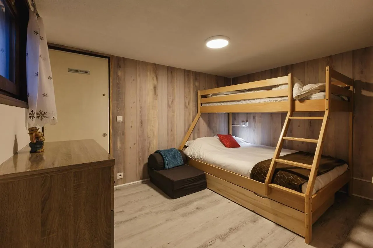 Apartment Appartement Les Cimes De Lognan 73 - Happy Rentals Chamonix